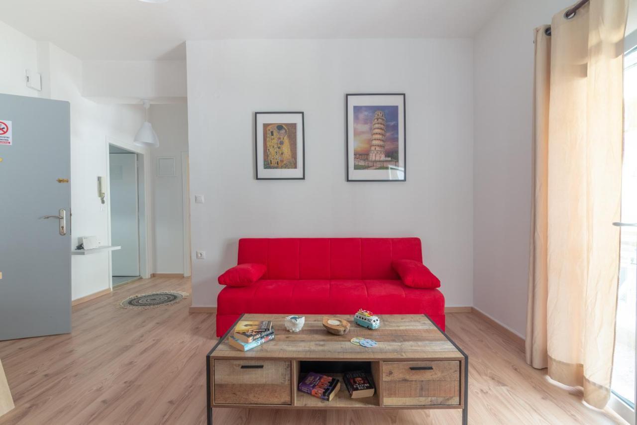 Modern Renovated Apt Next To The Beachfront Heraclión Exterior foto